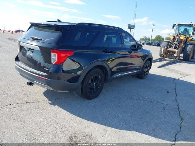 2021 FORD EXPLORER XLT 4