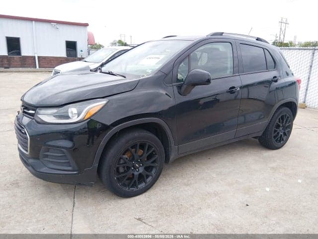 2022 CHEVROLET TRAX AWD LT 2