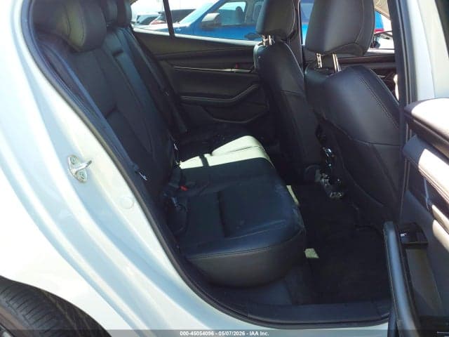 2026 MAZDA MAZDA3 8