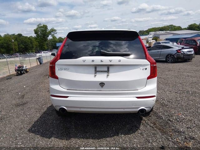 2018 VOLVO XC90 T5 MOMENTUM 17