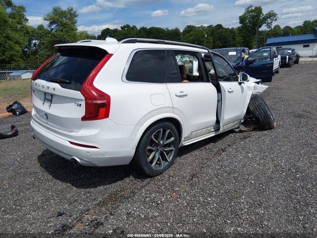 2018 VOLVO XC90 T5 MOMENTUM 4