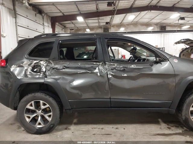 2017 JEEP CHEROKEE TRAILHAWK 4X4 13