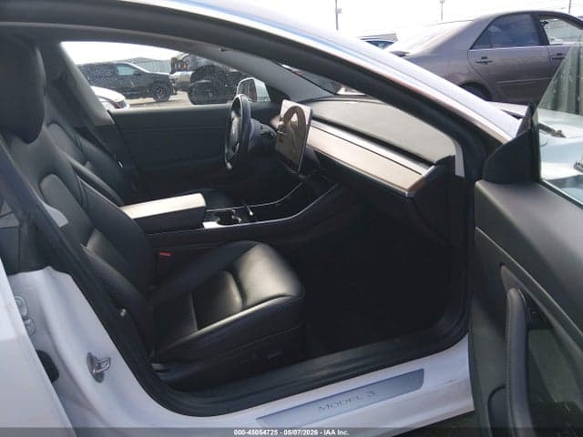 2019 TESLA MODEL 3 LONG RANGE/PERFORMANCE 5