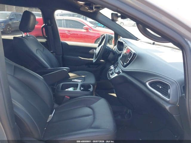 2025 CHRYSLER PACIFICA HYBRID SELECT 5