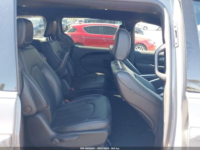 2025 CHRYSLER PACIFICA HYBRID SELECT 8