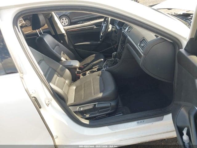 2018 VOLKSWAGEN PASSAT 2.0T SE 5
