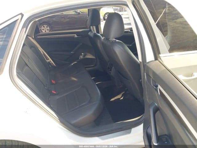 2018 VOLKSWAGEN PASSAT 2.0T SE 8