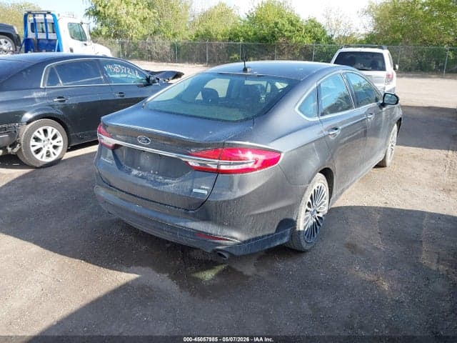 2017 FORD FUSION SE 4