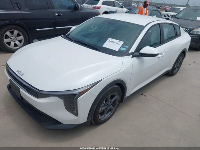 2026 KIA K4 LXS 2