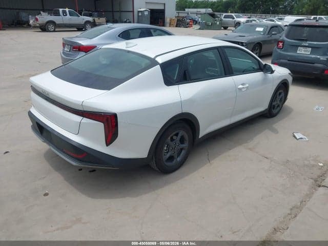 2026 KIA K4 LXS 4