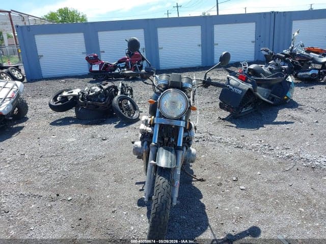 1982 SUZUKI GS750 T 5