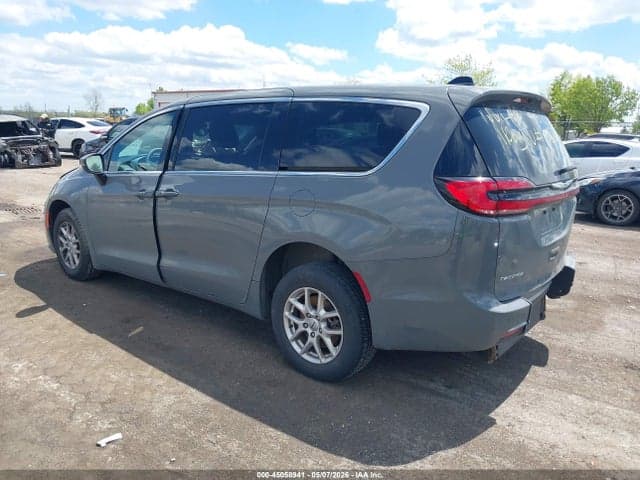 2023 CHRYSLER PACIFICA TOURING 3