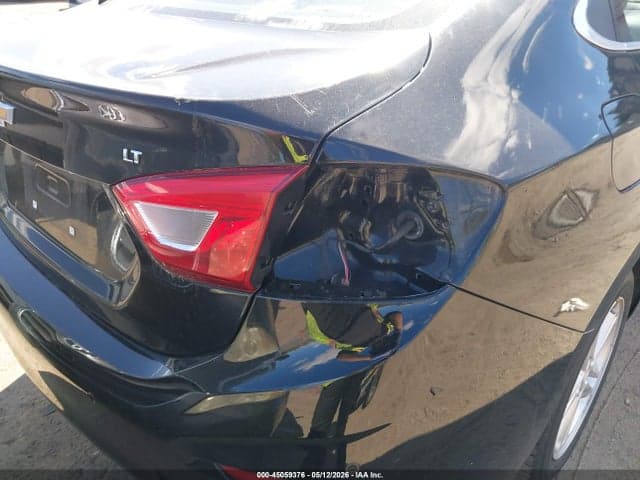 2018 CHEVROLET CRUZE LT AUTO 17