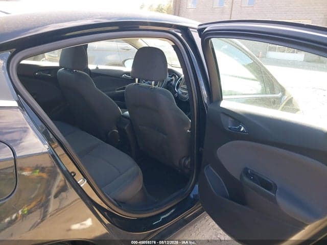 2018 CHEVROLET CRUZE LT AUTO 8