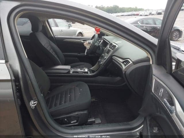 2017 FORD FUSION SE 5