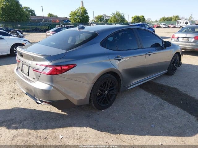 2025 TOYOTA CAMRY SE 4