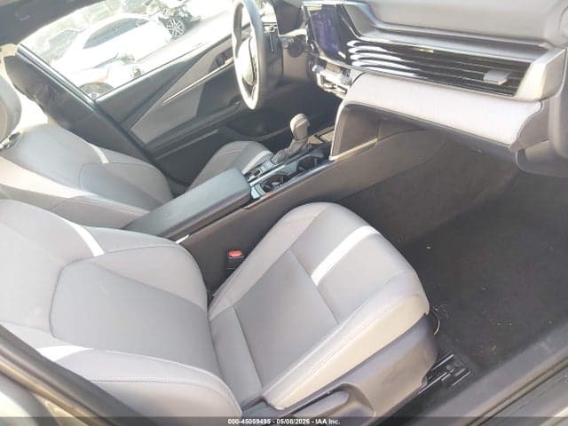 2025 TOYOTA CAMRY SE 5