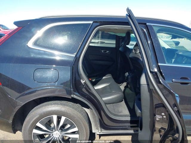 2023 VOLVO XC60 B5 CORE 8