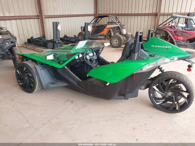 2018 POLARIS SLINGSHOT SL 3