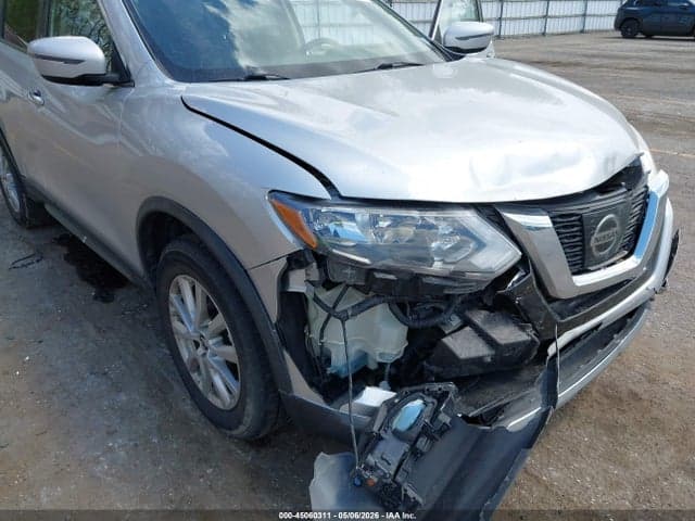 2017 NISSAN ROGUE SV 6