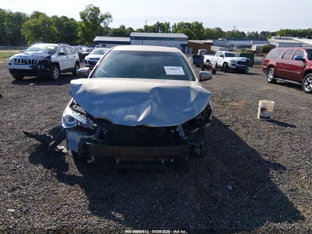 2017 TOYOTA CAMRY LE 12
