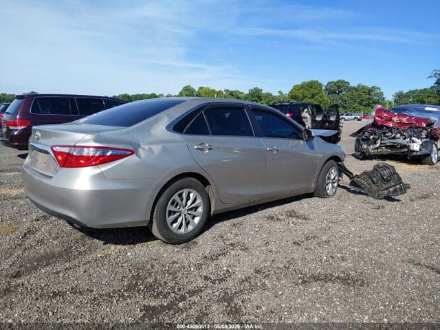 2017 TOYOTA CAMRY LE 4
