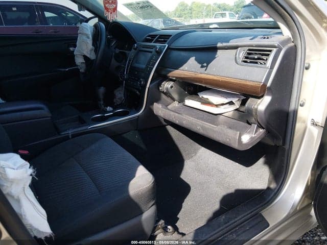 2017 TOYOTA CAMRY LE 5