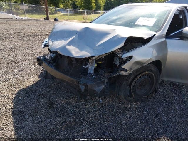 2017 TOYOTA CAMRY LE 6