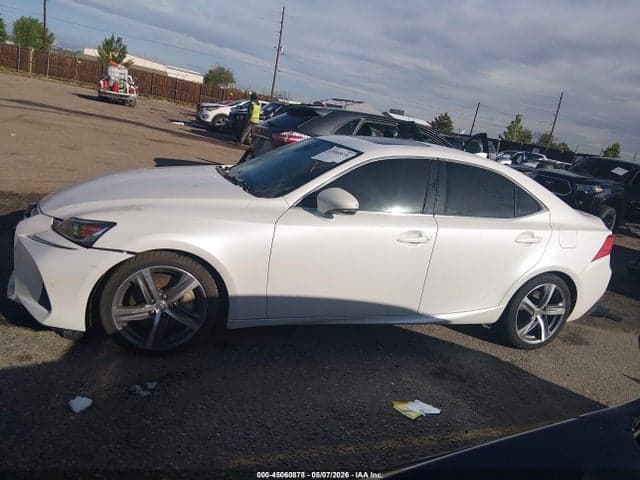 2017 LEXUS IS 300 14