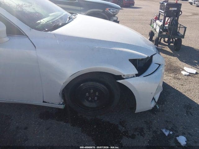 2017 LEXUS IS 300 18