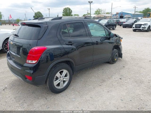 2021 CHEVROLET TRAX AWD LT 4