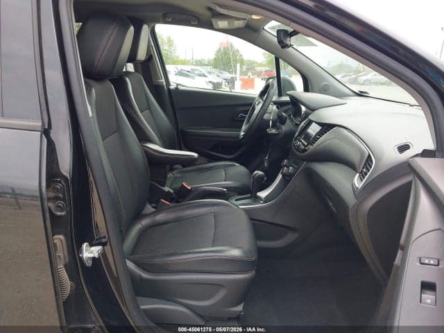 2021 CHEVROLET TRAX AWD LT 5