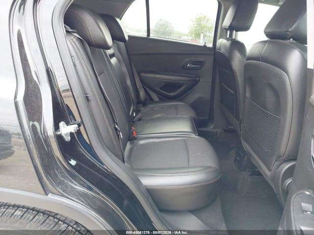 2021 CHEVROLET TRAX AWD LT 8