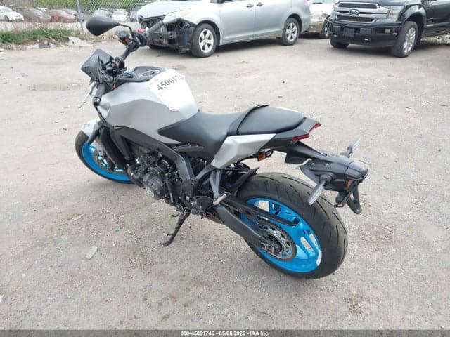 2025 YAMAHA MT09 3