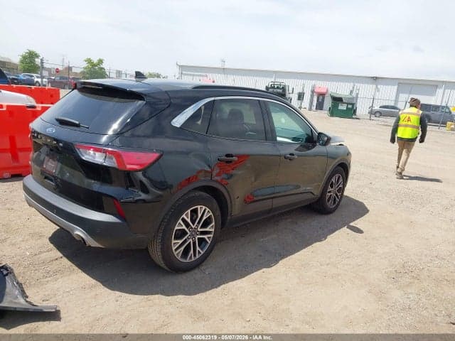 2021 FORD ESCAPE SEL 4
