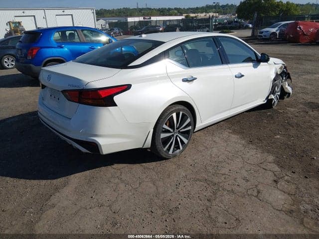 2020 NISSAN ALTIMA PLATINUM FWD 4