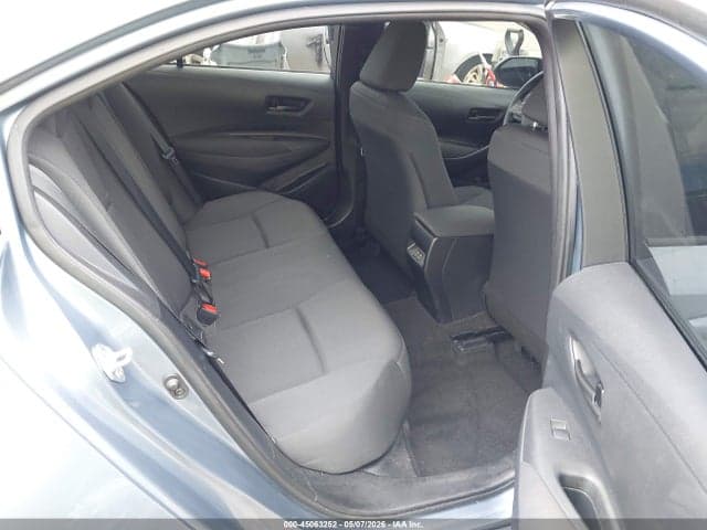 2024 TOYOTA COROLLA LE 8