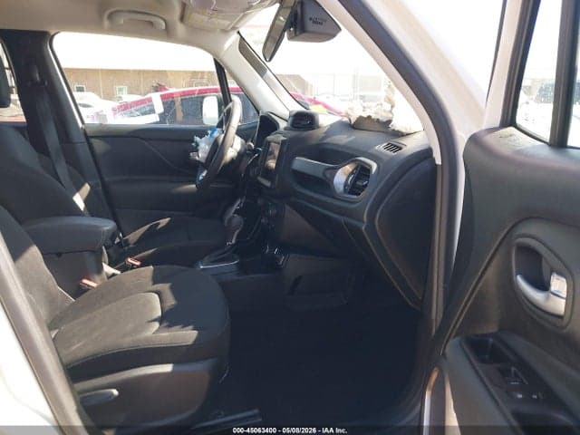 2023 JEEP RENEGADE LATITUDE 4X4 5