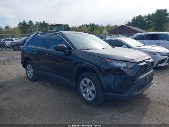 2021 TOYOTA RAV4 LE 1