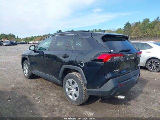2021 TOYOTA RAV4 LE 3