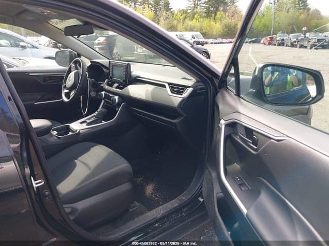 2021 TOYOTA RAV4 LE 5