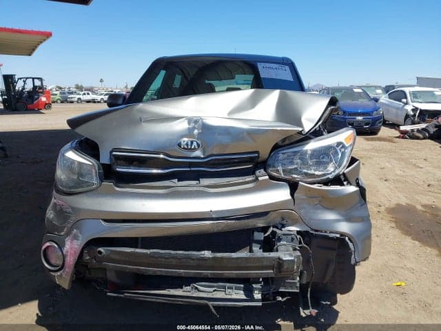 2019 KIA SOUL + 6