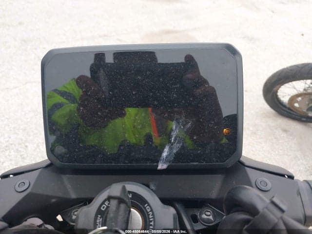 2025 HONDA CB750 A 7