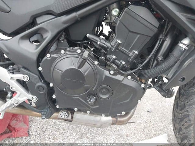 2025 HONDA CB750 A 8