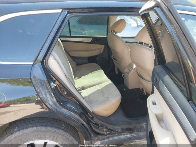 2017 SUBARU OUTBACK 2.5I 8