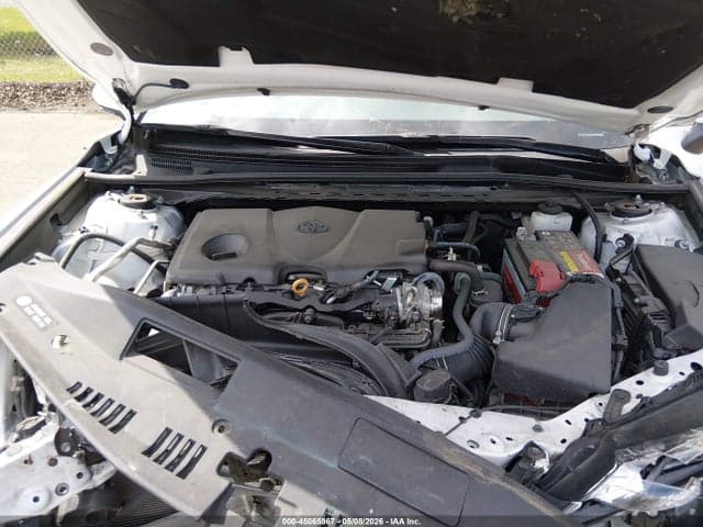 2022 TOYOTA CAMRY SE 10