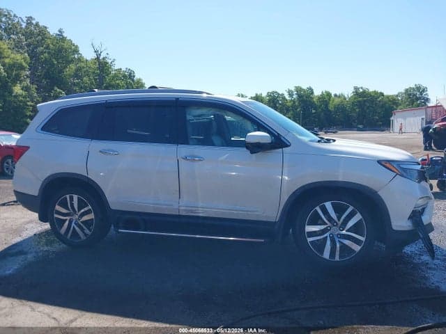 2017 HONDA PILOT TOURING 13