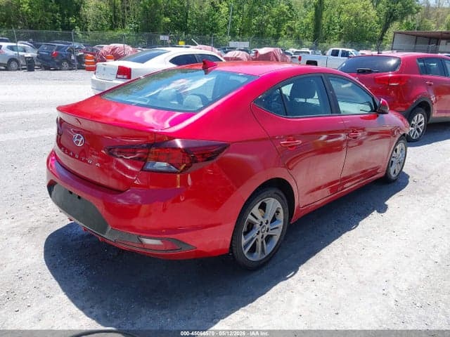 2020 HYUNDAI ELANTRA SEL 4