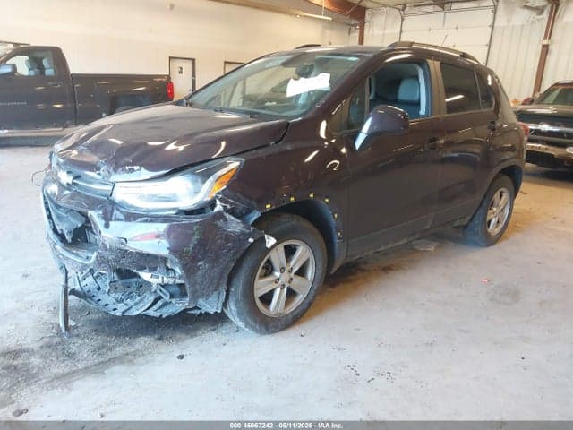2022 CHEVROLET TRAX AWD LT 2