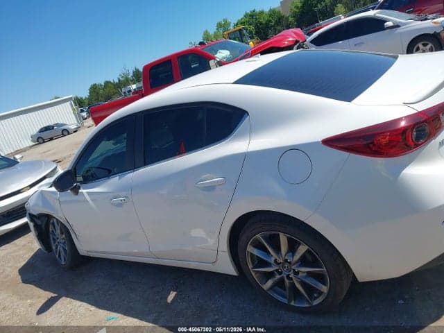 2018 MAZDA MAZDA3 TOURING 13